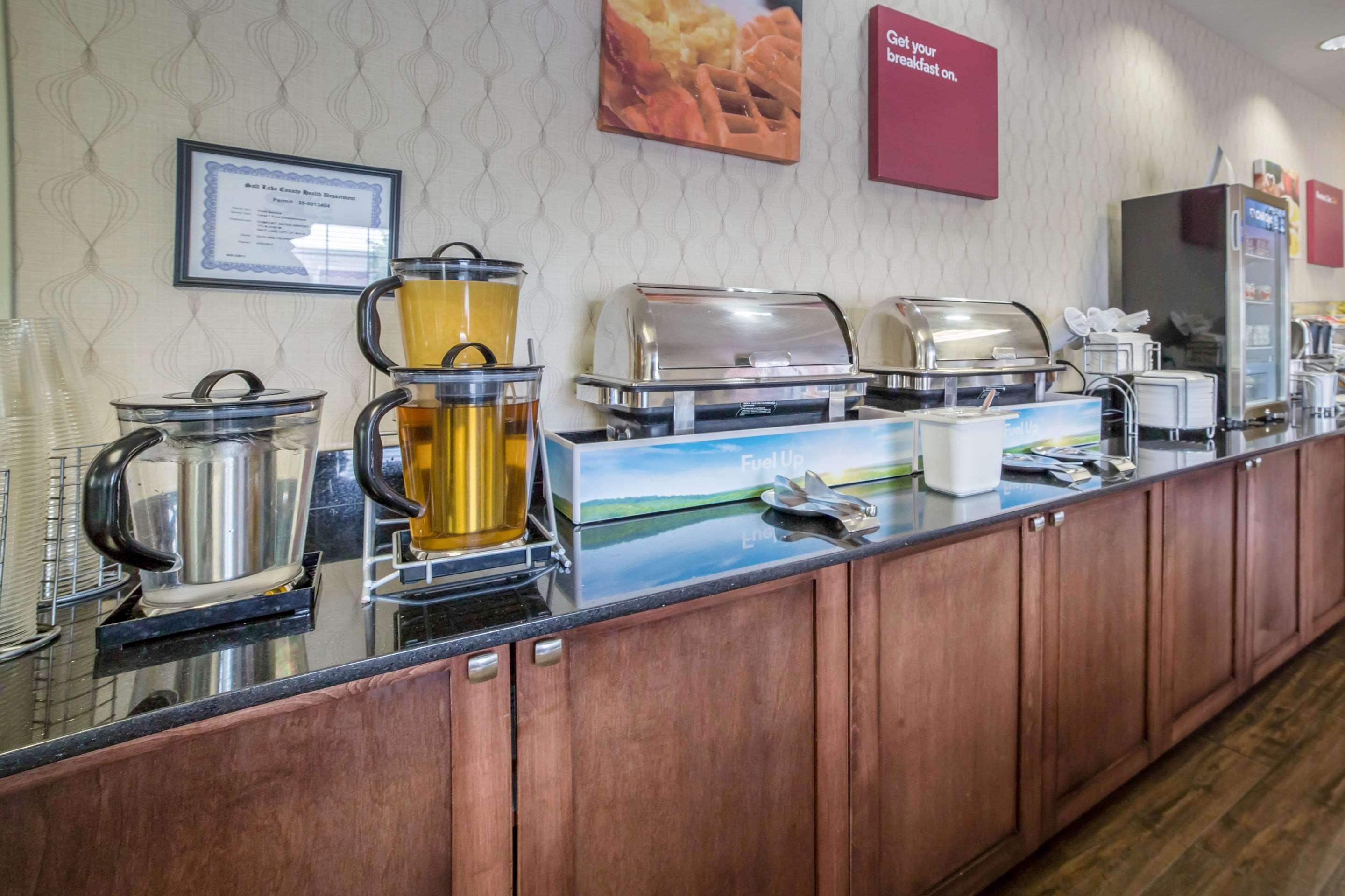 Comfort Suites Airport Солт-Лейк-Сити Экстерьер фото